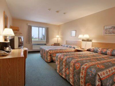 Super 8 By Wyndham Sk Hotel 2*